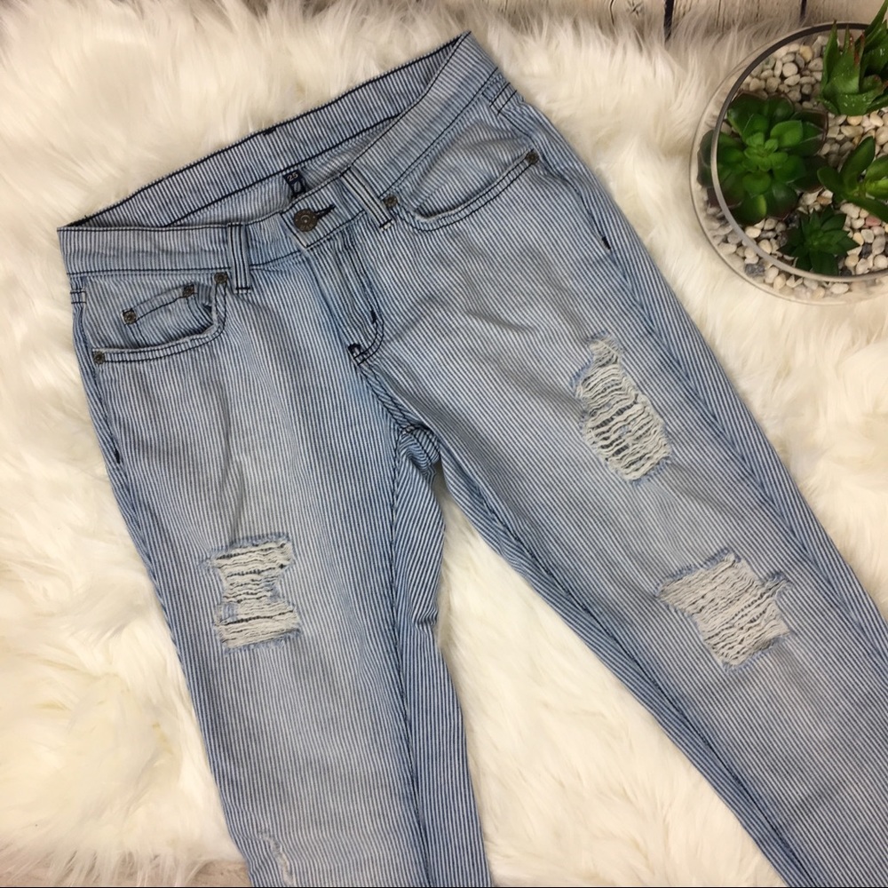 LF Car Mar Destroyed Pinstripe Jeans Sz 25
